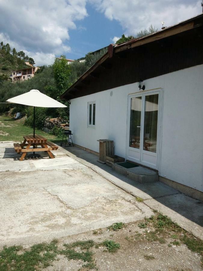 Villa La Ferme Des Cailletiers Chez Marco Lucéram Esterno foto